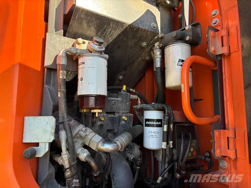 Doosan DX 235 LCR-5 Bagri goseničarji