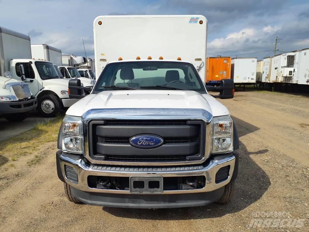 Ford F 550 Tovornjaki za prevoz pijač