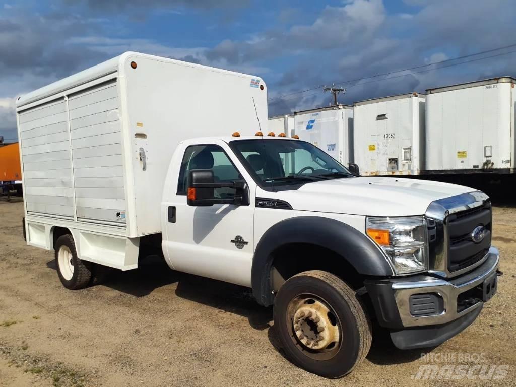 Ford F 550 Tovornjaki za prevoz pijač