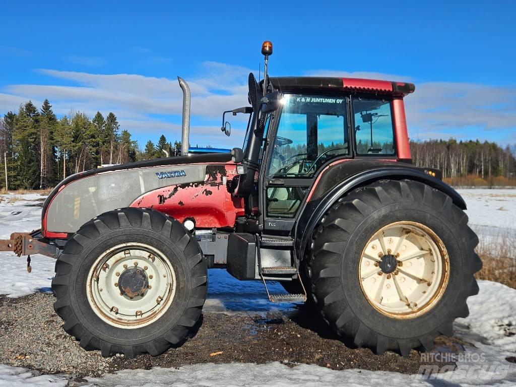 Valtra T 170 Traktorji