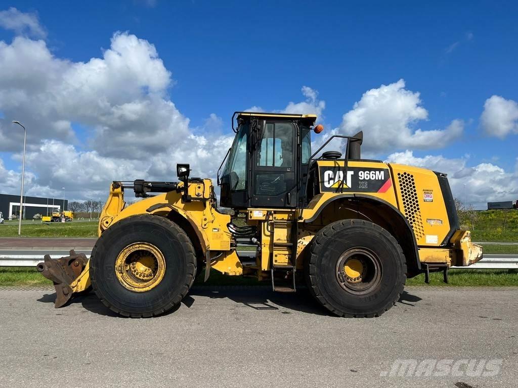 CAT 966M XE Kolesni nakladalci