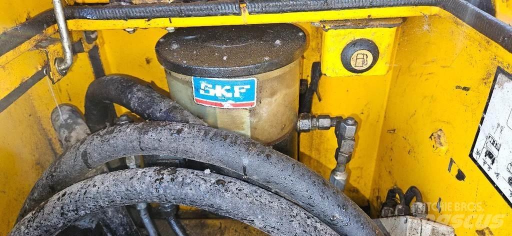 JCB JS145 W Bagri na kolesih