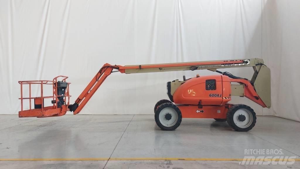 JLG 600 AJ Zglobne dvižne ploščadi