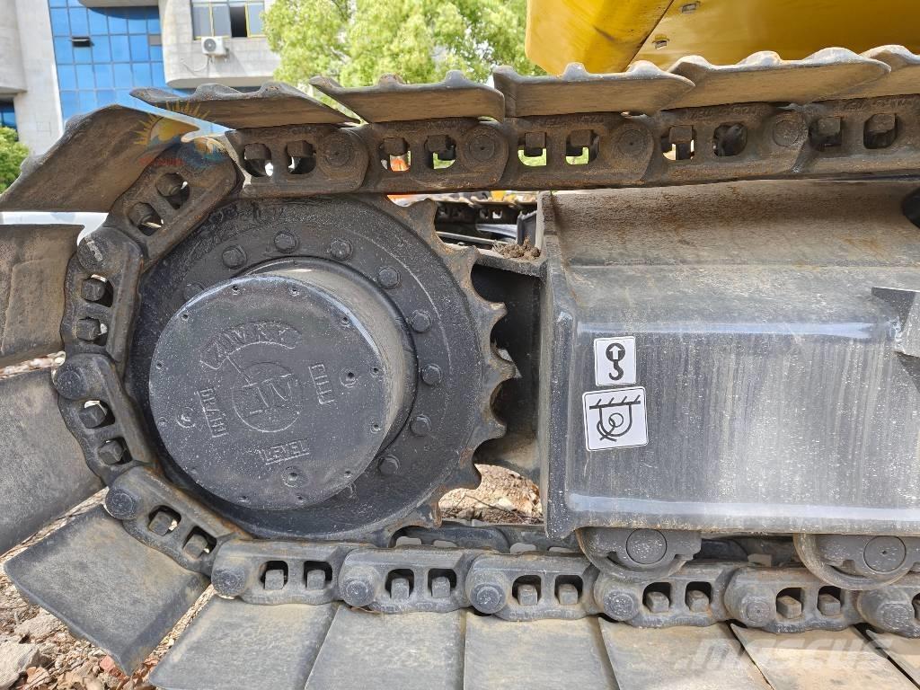 Komatsu PC 130 LC-7 Bagri goseničarji
