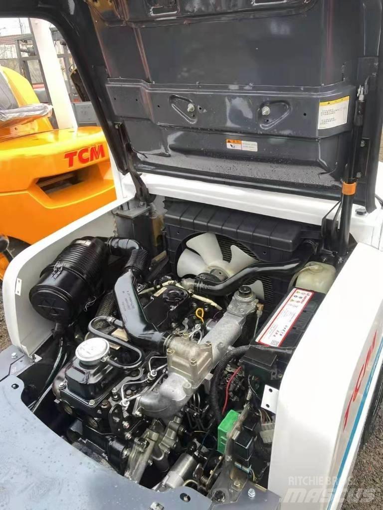 TCM FD30 Dizelski viličarji