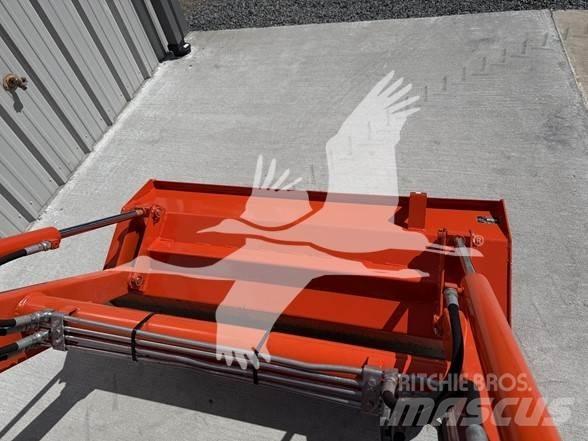 Kubota B7800 Traktorji