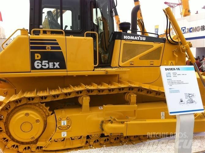 Komatsu d65ex-16 Buldožerji goseničarji