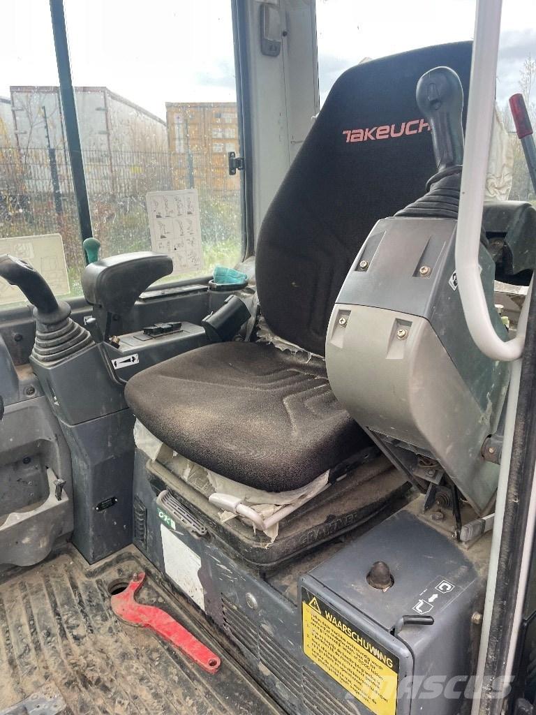 Takeuchi Tb235 Mini bagri <7t