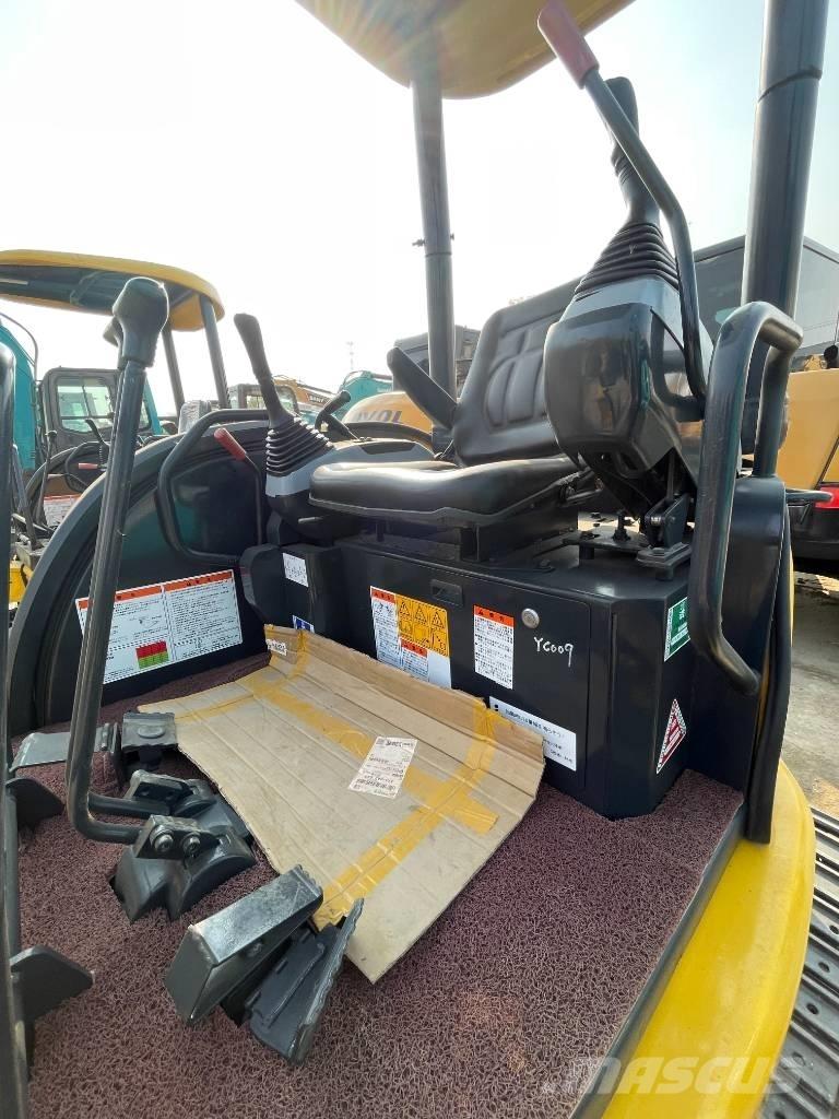 Komatsu PC 30 Mini bagri <7t