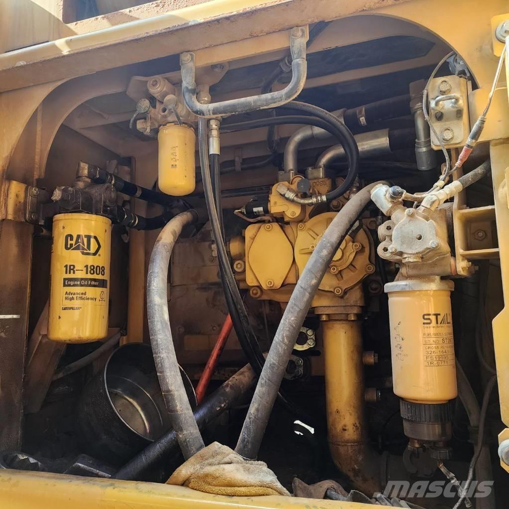 CAT 349F Bagri goseničarji