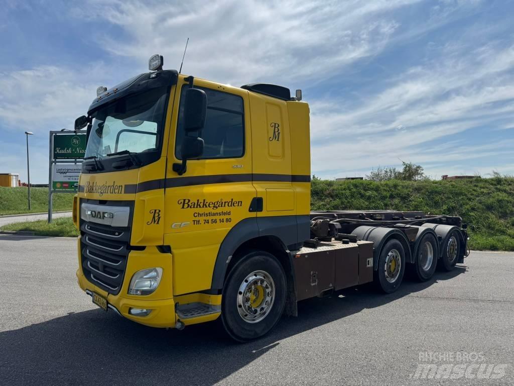 DAF CF 530 Razstavljivi tovornjaki z žičnimi dvigali