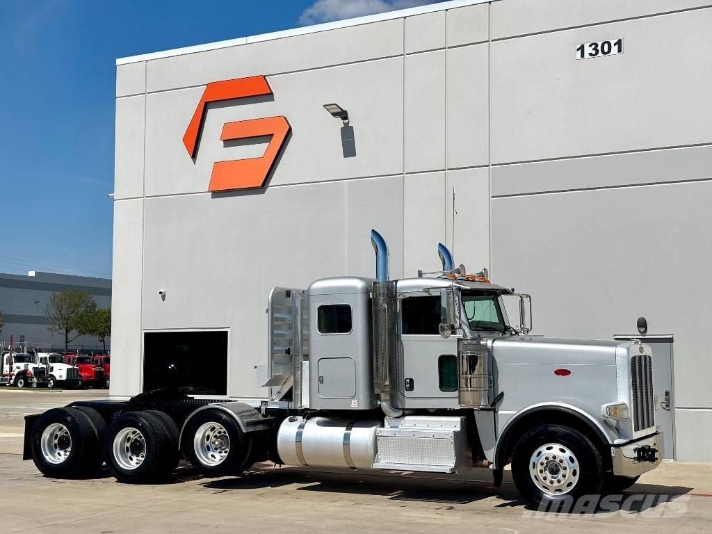 Peterbilt 388 Vlačilci