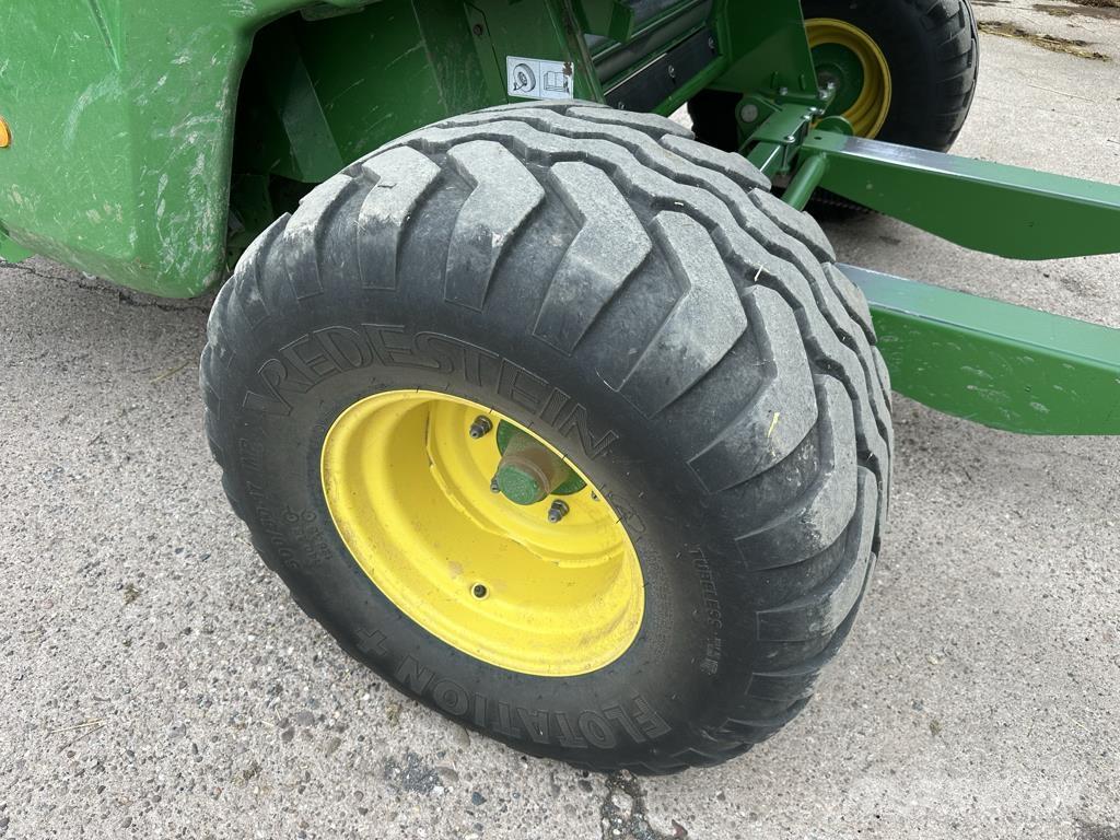 John Deere V461M Balirke (okrogle bale)