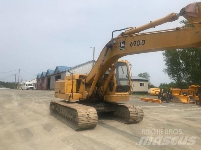 John Deere 690 D Bagri goseničarji