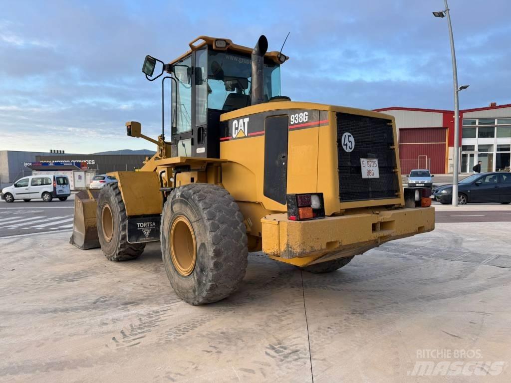 CAT 938 G Kolesni nakladalci