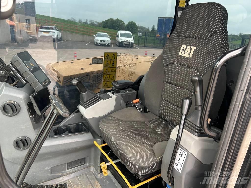 CAT 306 Mini bagri <7t