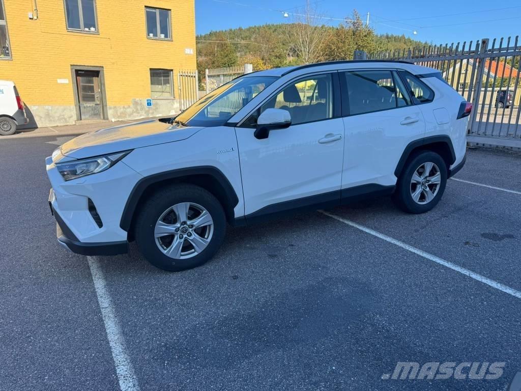 Toyota RAV-4 Avtomobili