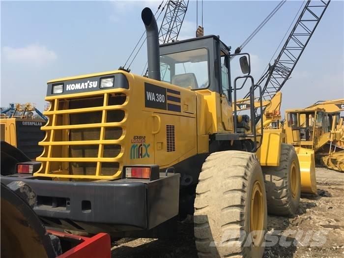 Komatsu WA 380-3 Kolesni nakladalci