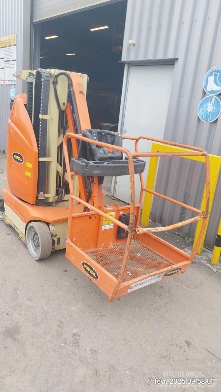 JLG T10E Druga dvigala in dvižne ploščadi