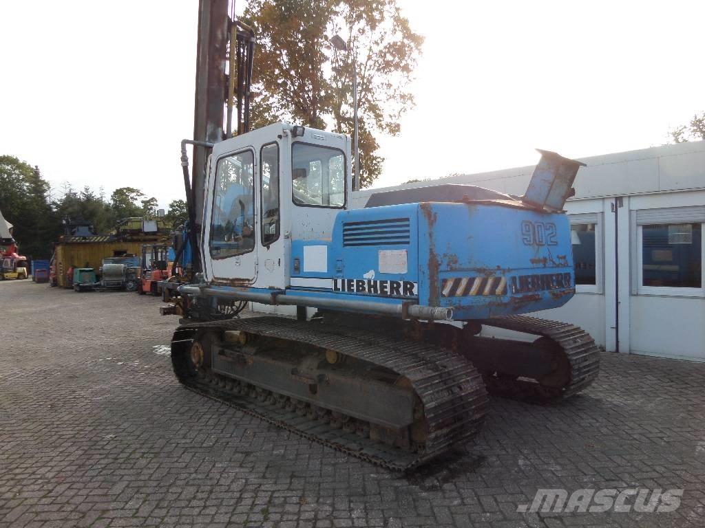 Liebherr R 902 Mobilni vrtalni tovornjaki