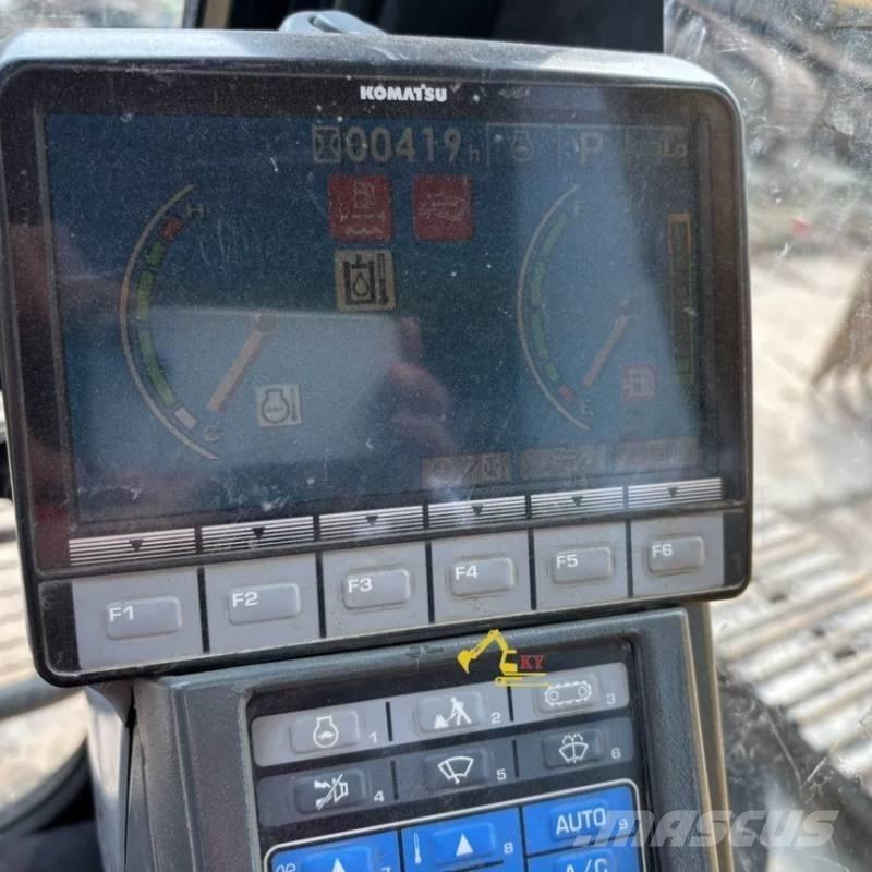 Komatsu PC 220-8 Bagri goseničarji