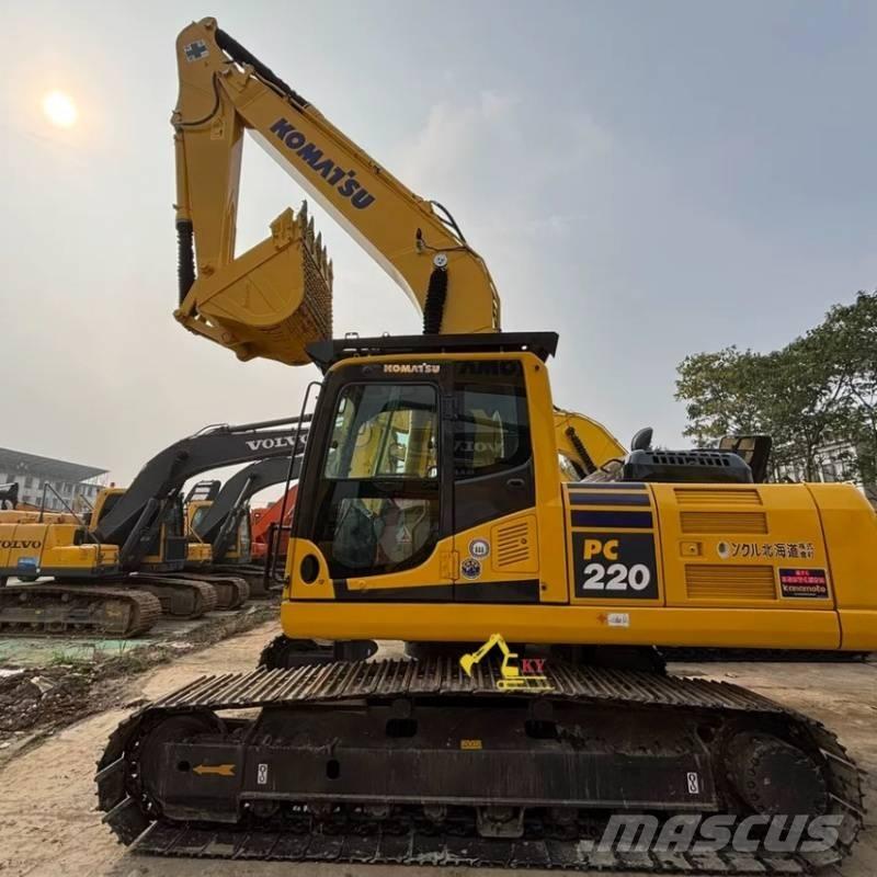 Komatsu PC 220-8 Bagri goseničarji
