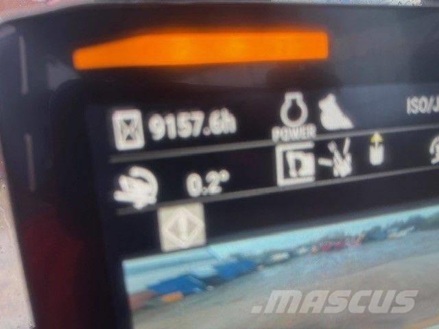 CAT 320 Bagri goseničarji