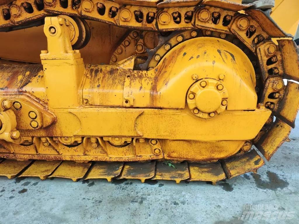 CAT D7G Buldožerji goseničarji