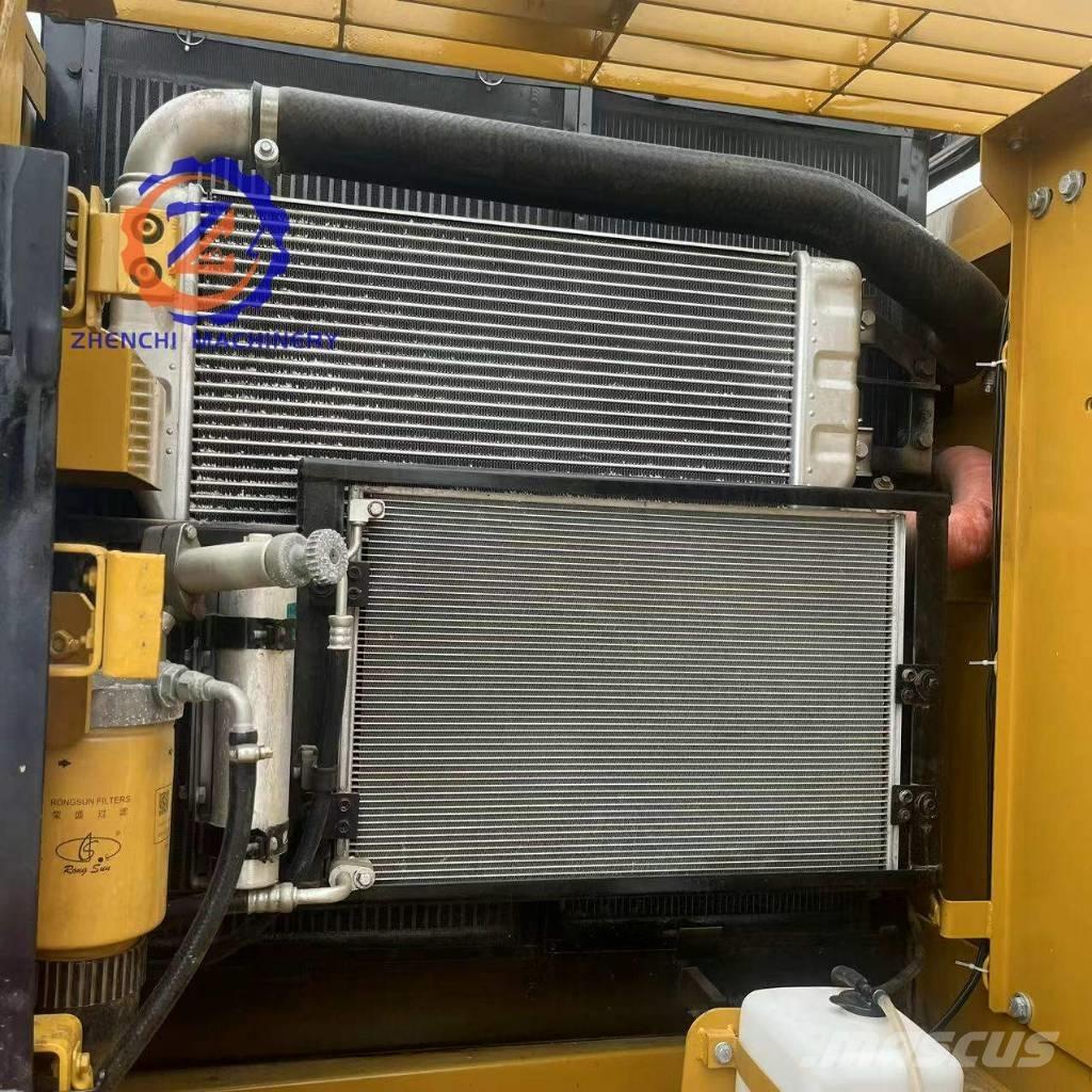 CAT 320 D2 Bagri goseničarji