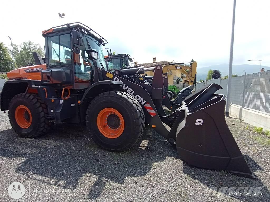 Develon DL 280-7 Kolesni nakladalci