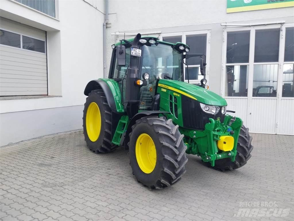 John Deere 6120M Traktorji