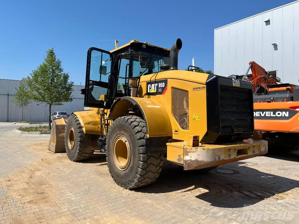 CAT 950 Kolesni nakladalci