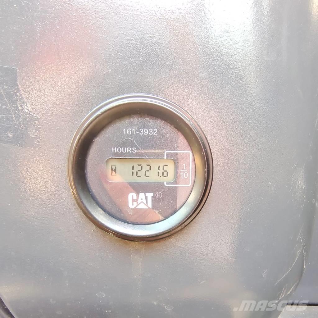 CAT 320 D2 L Bagri goseničarji