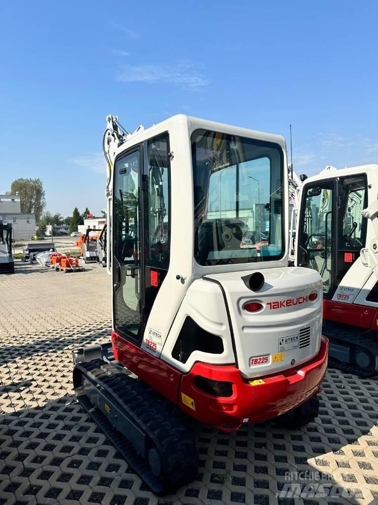 Takeuchi TB 225 V0 Mini bagri <7t