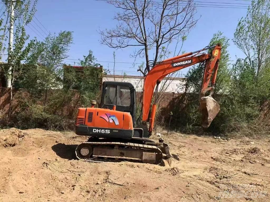 Doosan DH 55 Mini bagri <7t