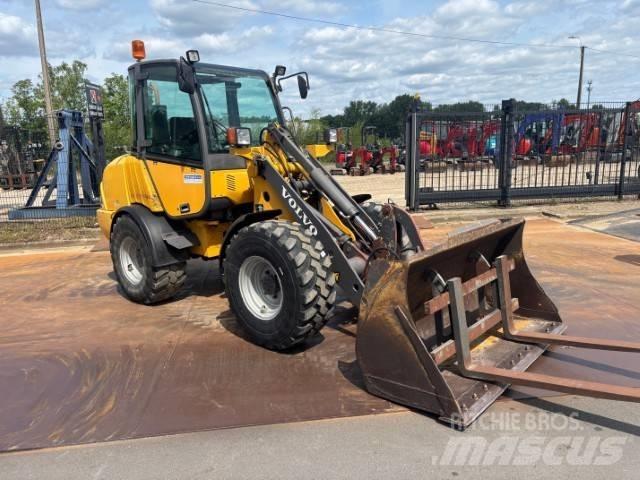 Volvo L 20 B Kolesni nakladalci