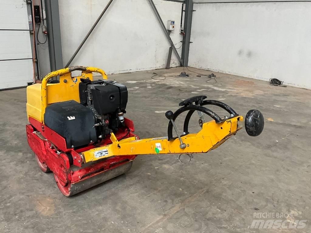 Ammann AR 65 Dvojni valjarji