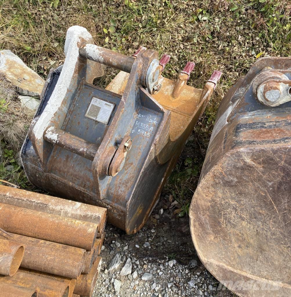 Menzi Muck 325 Bagri na kolesih