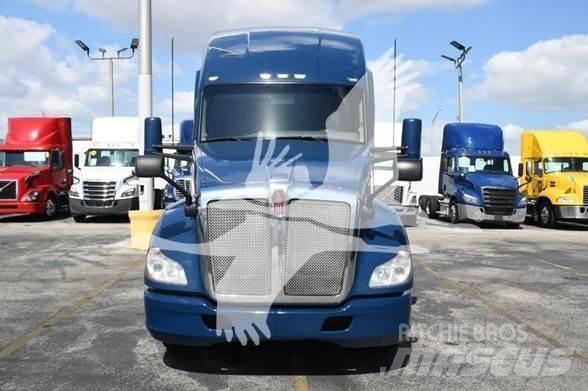 Kenworth T680 Vlačilci
