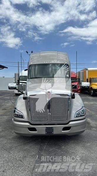 Kenworth T680 Vlačilci