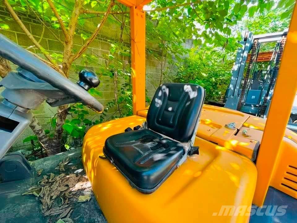 TCM FD 50 Dizelski viličarji