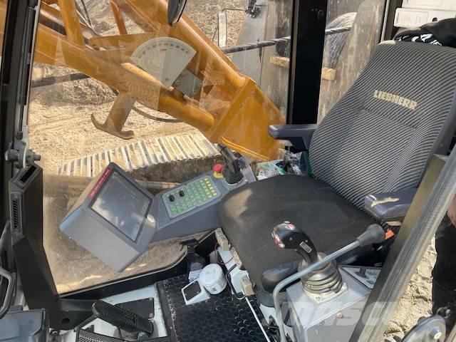 Liebherr HS 8100 HD Vlečni bagri