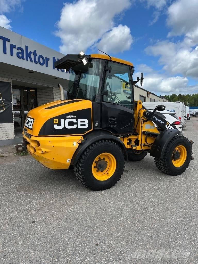 JCB 409 B 40km/h Skid steer mini nakladalci