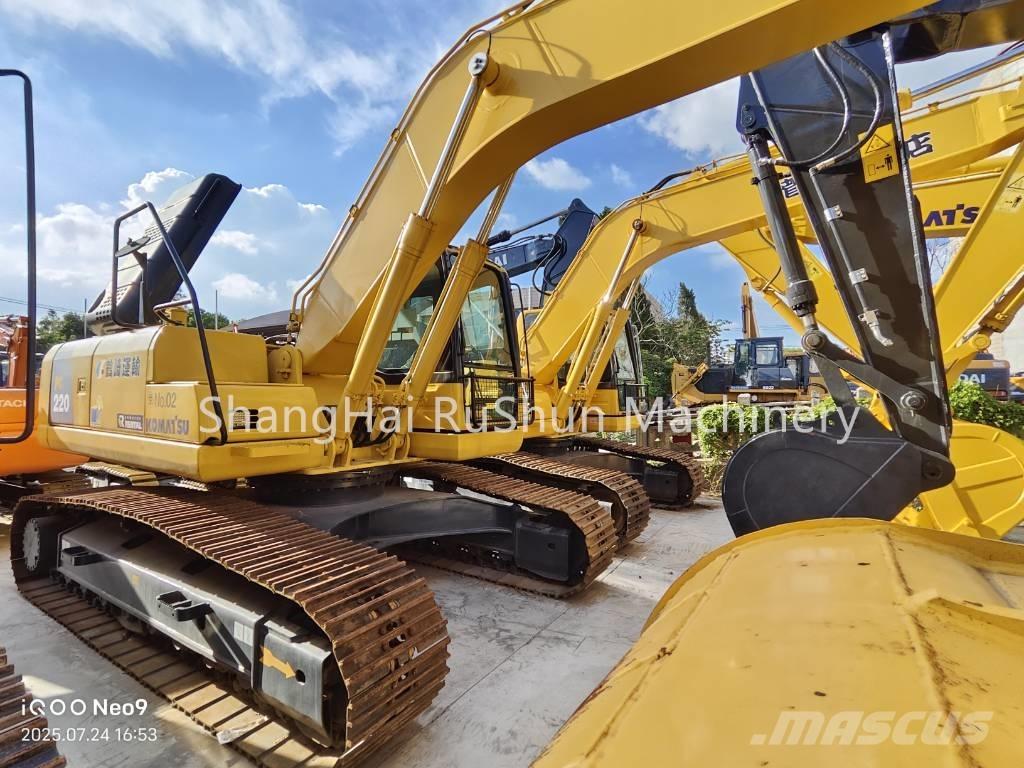 Komatsu 220-8 Bagri goseničarji