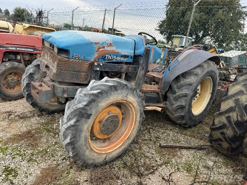 New Holland TN 75 Traktorji