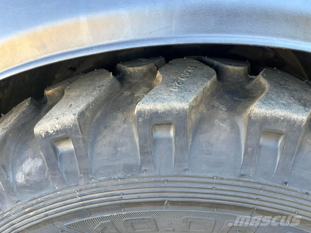 Volvo EW 160 E Bagri na kolesih