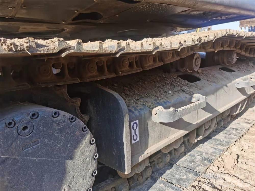 Volvo EC210D Bagri goseničarji
