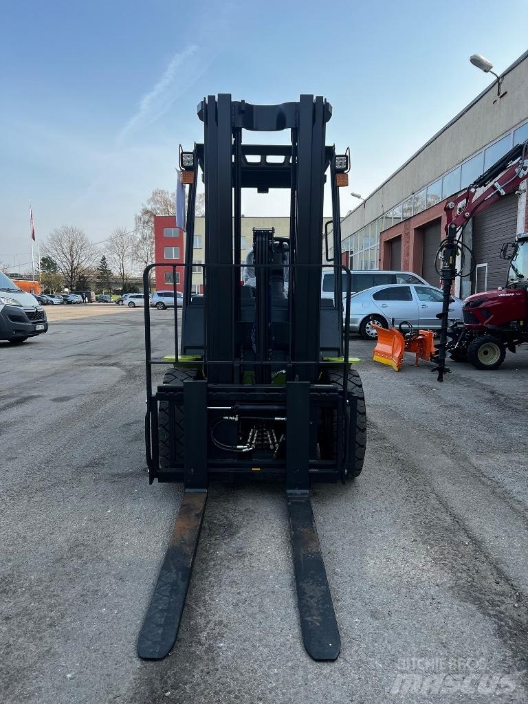 Clark S 30 L Plinski viličarji