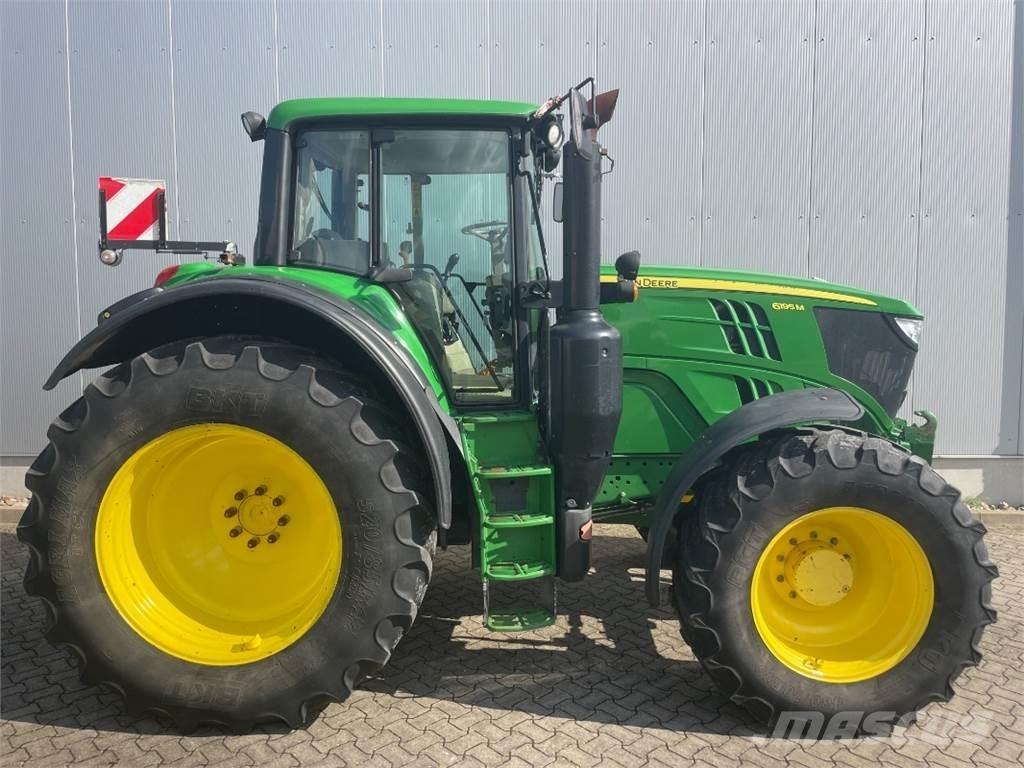 John Deere 6195M Traktorji
