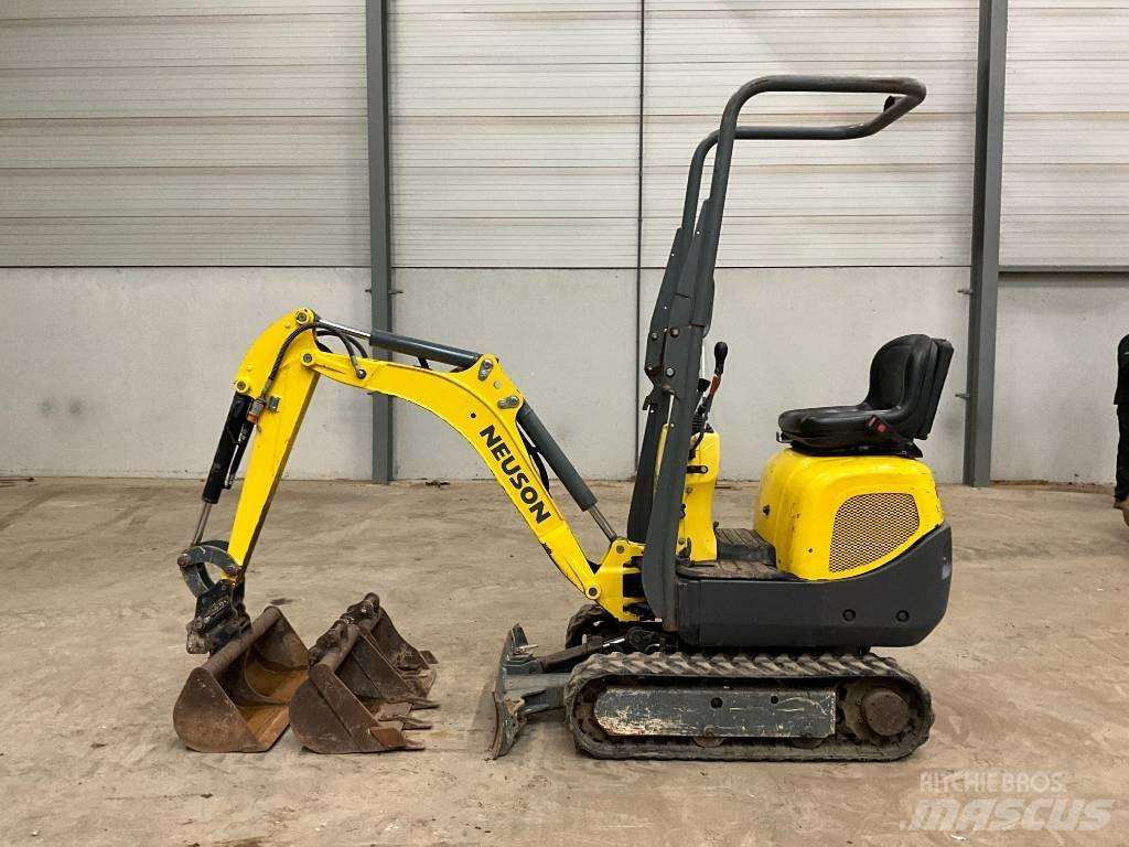 Neuson 803 Mini bagri <7t
